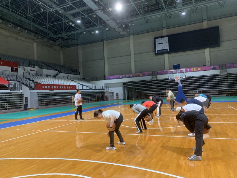 凌空斩世界波，王燊超当选中超官方第29轮最佳球员